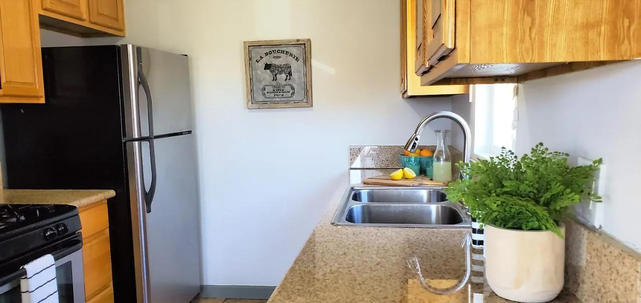 Spacious, Chic, Pristine And Free Parking! Culver City United States
